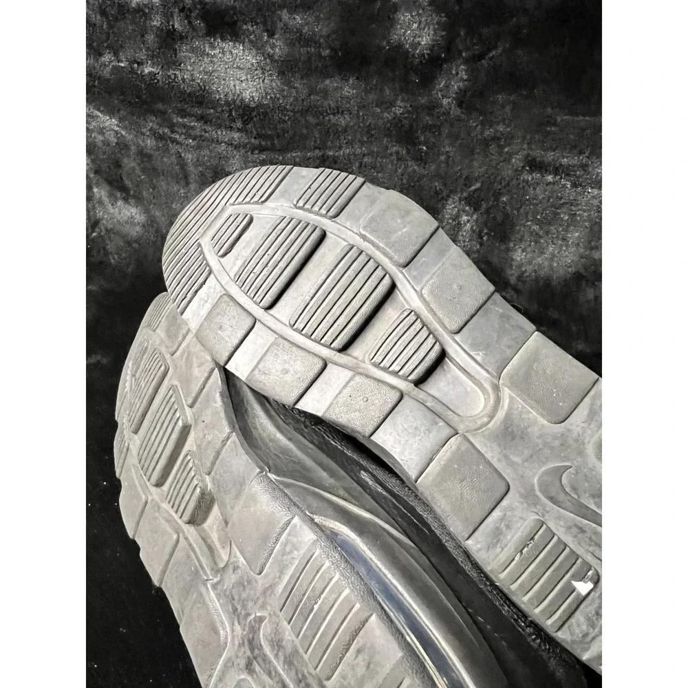 Nike Air Max Motion 2 AO0266-004 Mens US 8 Running Shoes Black Athletic Sneakers